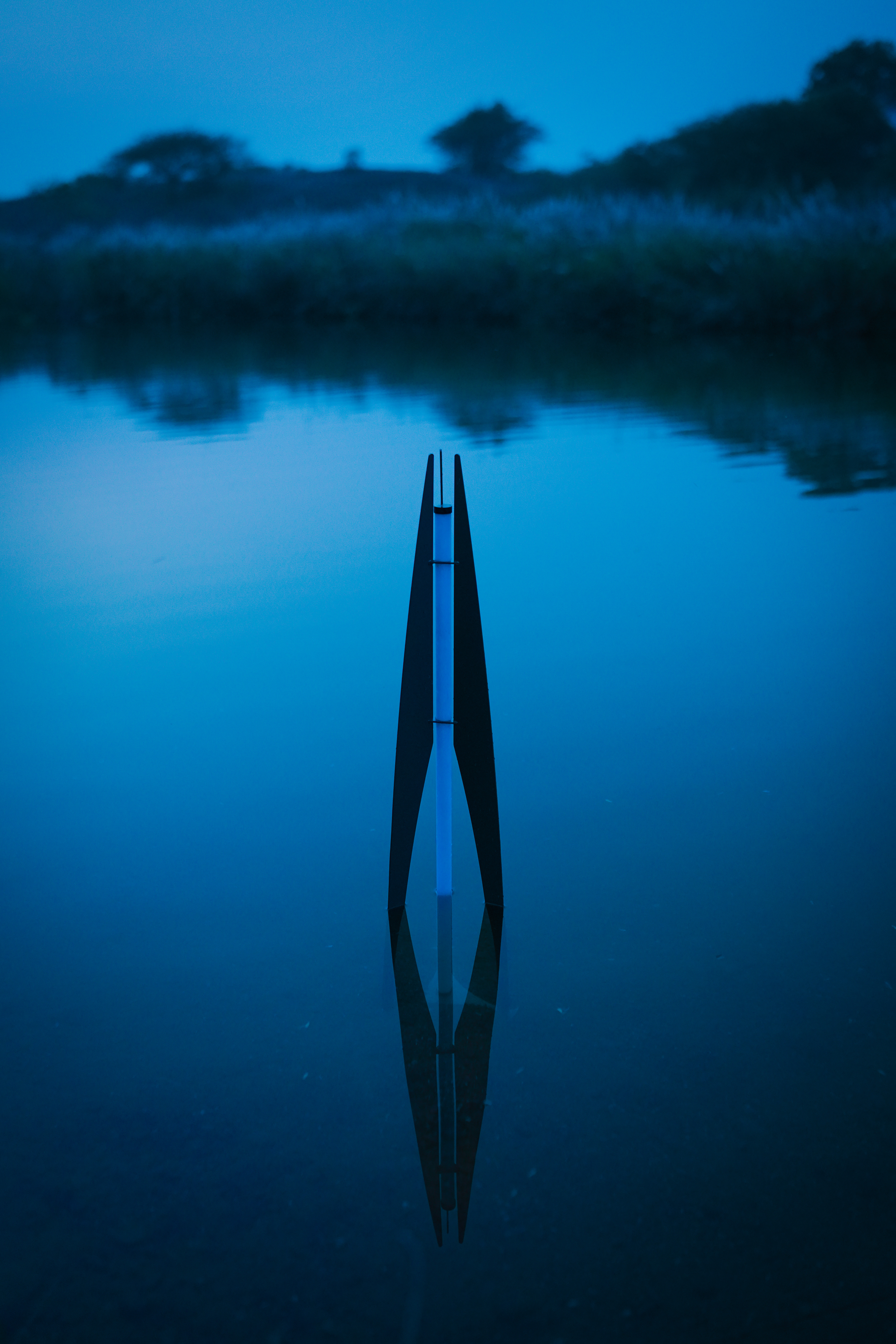 Metallic structure in water